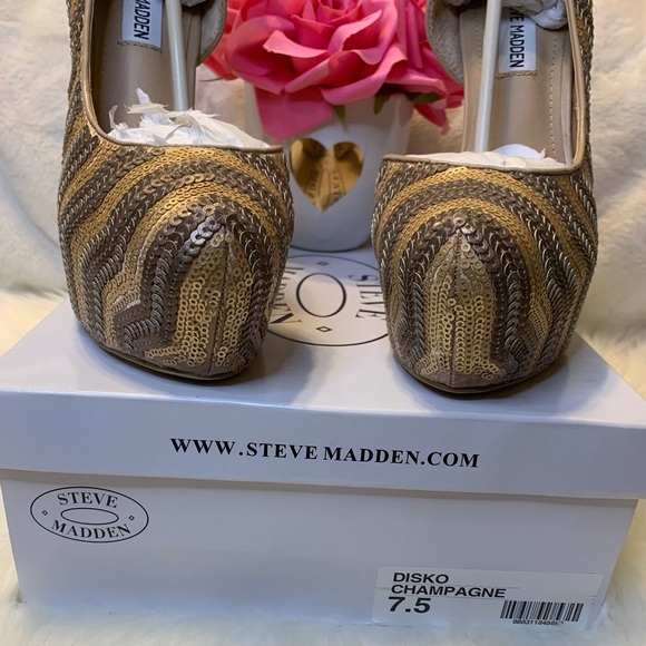 Steve Madden Disko Sequins Champagne Pump - Picture 2 of 15
